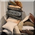 D18. Decorative pillows. 